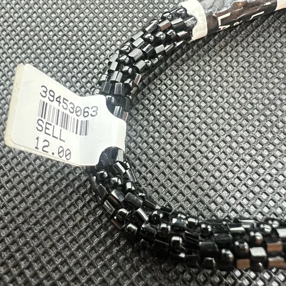 8 Lily and Laura beaded rope bracelets - Picture 2 of 2